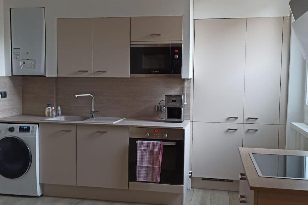 Apartamento Suresnes : 2 Pieces Cosy Exterior foto